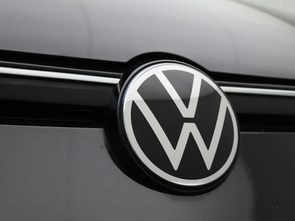Volkswagen Golf (2021) — foto 28 van 37