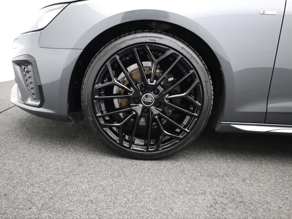 AUDI A4 Avant (2021) — foto 4 van 22