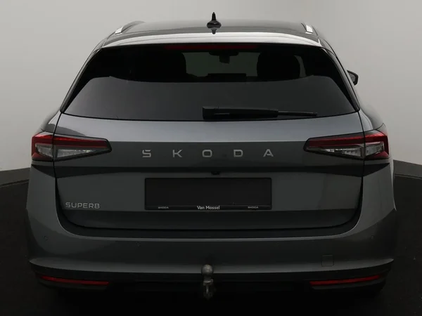 SKODA Superb SW (2025) — foto 5 van 31