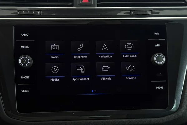 Volkswagen Tiguan (2022) — foto 14 van 37