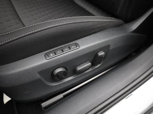 SKODA Superb Combi (2024) — foto 16 van 24
