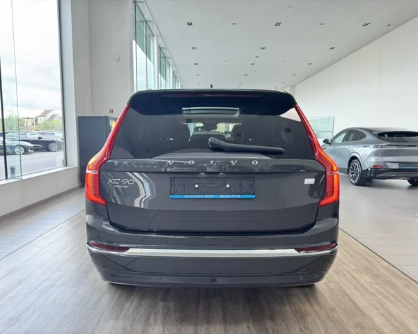 Volvo XC90 (2024) — foto 2 van 30