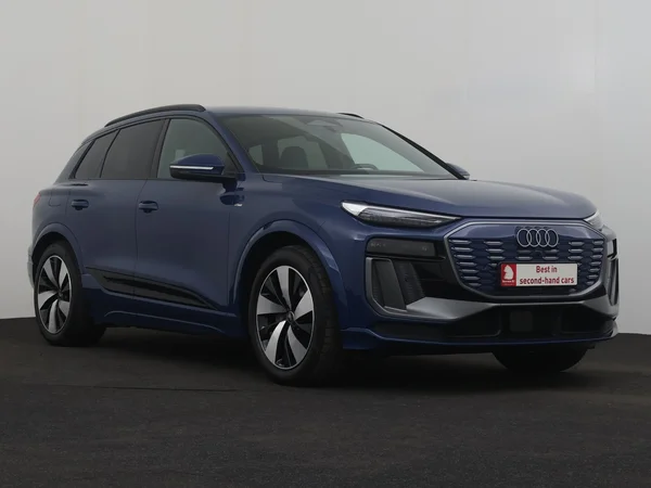 AUDI Q6 E-Tron (2024) — foto 28 van 33
