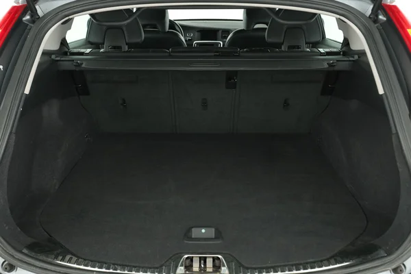Volvo V60 (2017) — foto 8 van 16