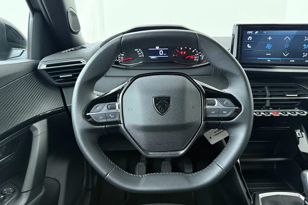 Peugeot 2008 (2025) — foto 2 van 16