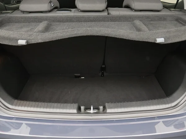 HYUNDAI i10 (2025) — foto 8 van 25