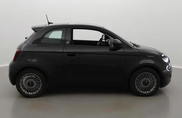 Fiat E-500 (2021) — foto 24 van 27