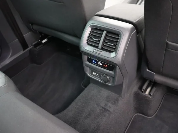 VOLKSWAGEN Tiguan eHybrid (PHEV) (2022) — foto 4 van 29