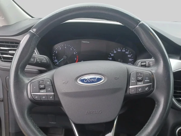 Ford Kuga (2021) — foto 2 van 15