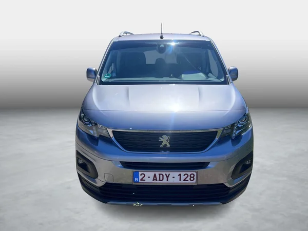 Peugeot Rifter (2021) — foto 8 van 15