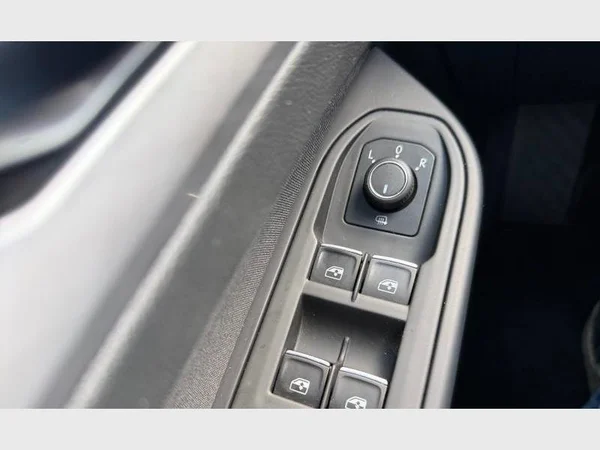 Volkswagen Golf VIII (2020) — foto 17 van 27
