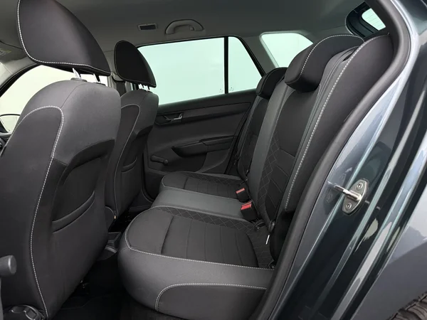 SKODA Fabia (2021) — foto 5 van 25