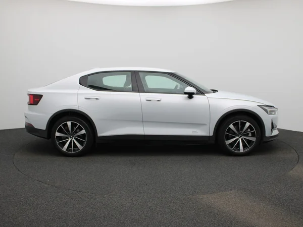 Polestar 2 (2022) — foto 46 van 49
