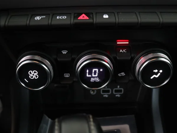 RENAULT Arkana (2021) — foto 18 van 27