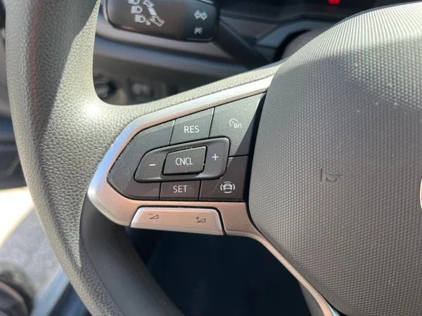 VOLKSWAGEN Taigo (2023) — foto 4 van 24
