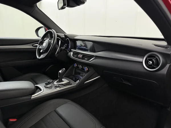 Alfa Romeo Stelvio (2022) — foto 3 van 31