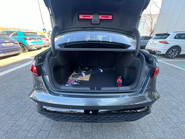 AUDI A3 Sedan (2025) — foto 8 van 24