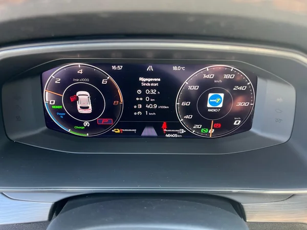 CUPRA Formentor e-Hybrid (PHEV) (2022) — foto 5 van 25