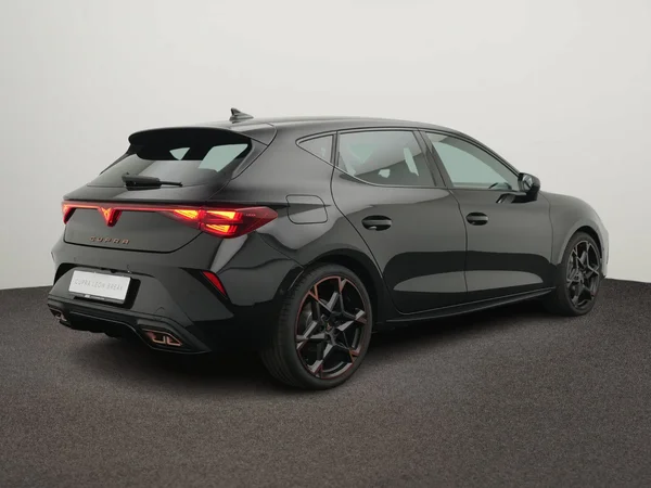 CUPRA Leon e-Hybrid (PHEV) (2025) — foto 3 van 10