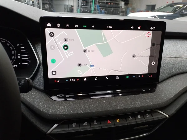 SKODA Octavia Combi (2025) — foto 4 van 15