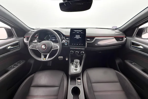 Renault Arkana E-TECH (HEV) (2022) — foto 4 van 28