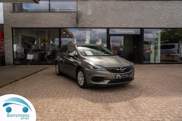 Opel Astra d51d2116-3613-446f-9cba-506b43d94628