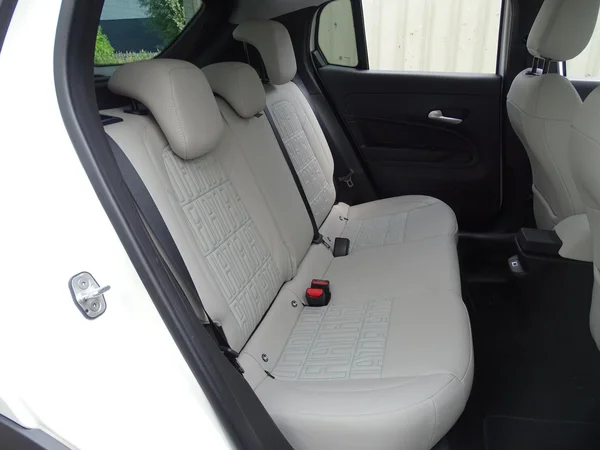 Fiat 600 (2025) — foto 8 van 25