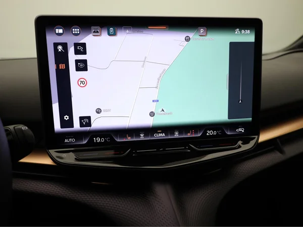 CUPRA Tavascan (2024) — foto 9 van 20