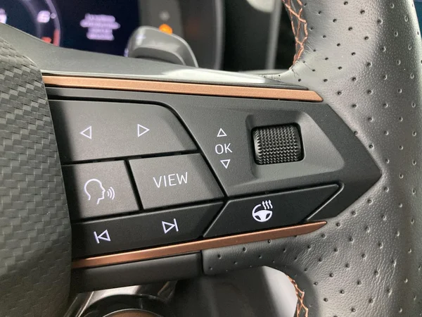 CUPRA Leon ST (2025) — foto 15 van 36