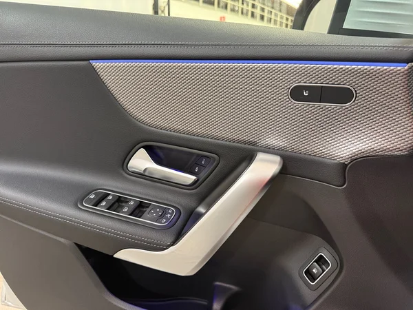 Mercedes-Benz CLA-250 (2023) — foto 10 van 31