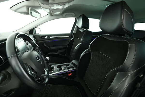 Renault Megane (2018) — foto 16 van 16