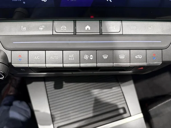 Opel Astra (2026) — foto 10 van 21