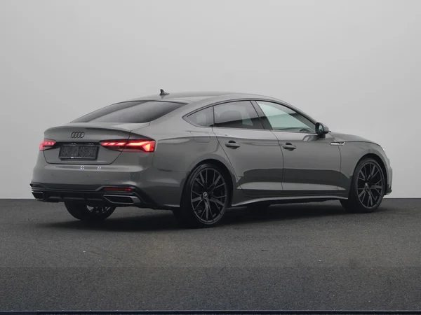 AUDI A5 Sportback (2025) — foto 12 van 23