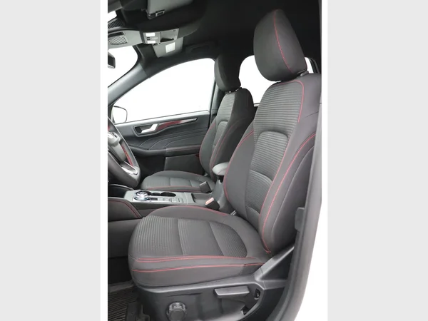 FORD Kuga FHEV (2024) — foto 9 van 29