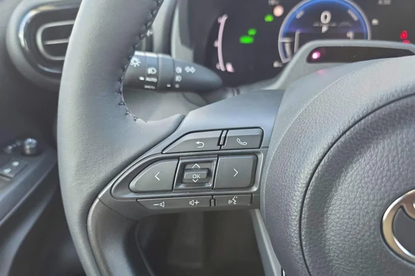 Toyota Yaris Cross Hybrid (HEV) (2026) — foto 7 van 26