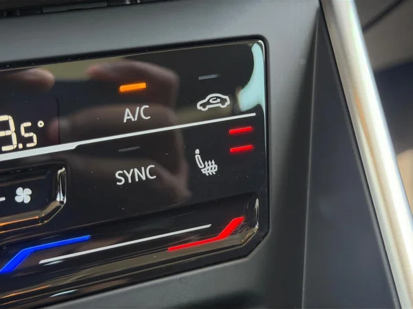 VOLKSWAGEN Polo (2023) — foto 9 van 21