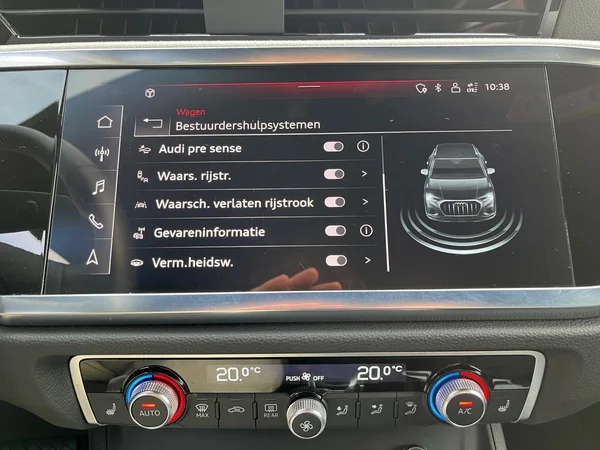 AUDI Q3 (2024) — foto 8 van 22