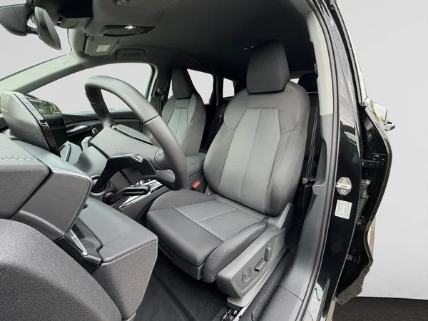 AUDI Q6 e-tron (2025) — foto 3 van 24
