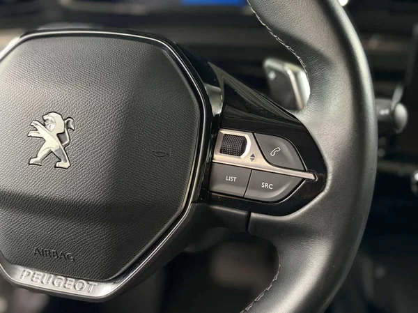 Peugeot 508 SW (2021) — foto 8 van 19