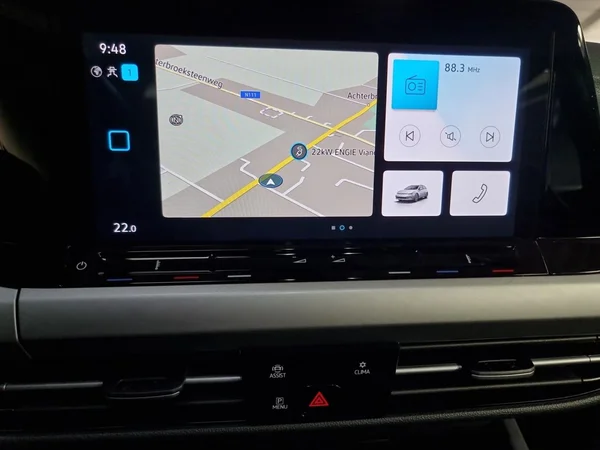 VOLKSWAGEN Golf VIII SW (2024) — foto 6 van 23