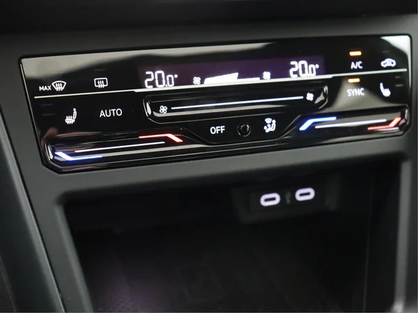 VOLKSWAGEN Taigo (2024) — foto 15 van 16