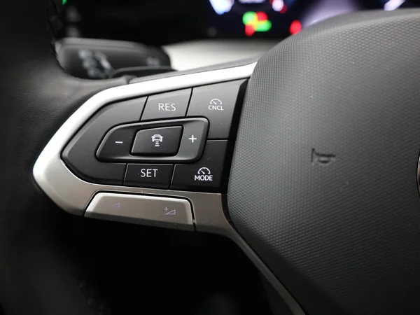 VOLKSWAGEN Golf VIII (2025) — foto 4 van 20