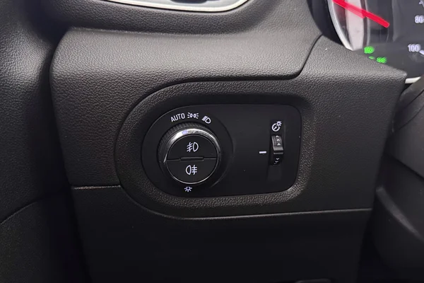 Opel Grandland X PHEV (2021) — foto 6 van 37