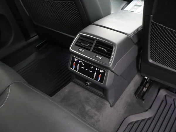 AUDI A6 SW PHEV (2020) — foto 20 van 32