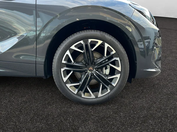 CUPRA Terramar e-Hybrid (PHEV) (2025) — foto 4 van 21