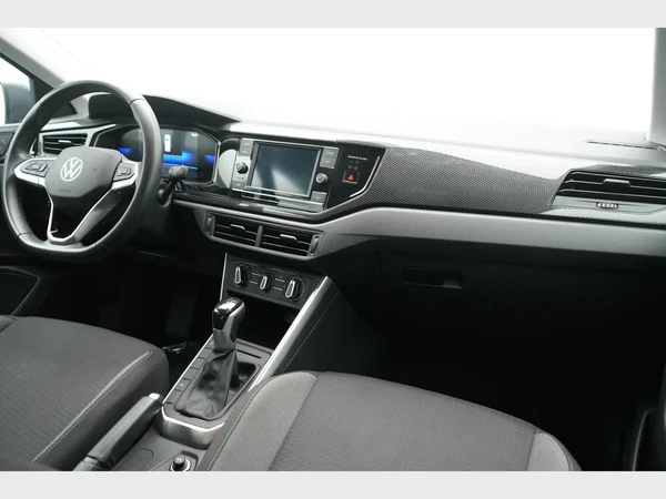 VOLKSWAGEN Polo (2023) — foto 18 van 25