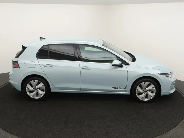 VOLKSWAGEN Golf VIII (2025) — foto 27 van 27