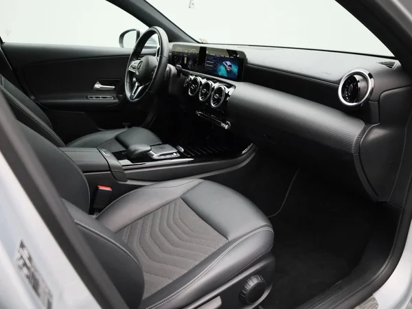 Mercedes-Benz A-Klasse (2022) — foto 33 van 43