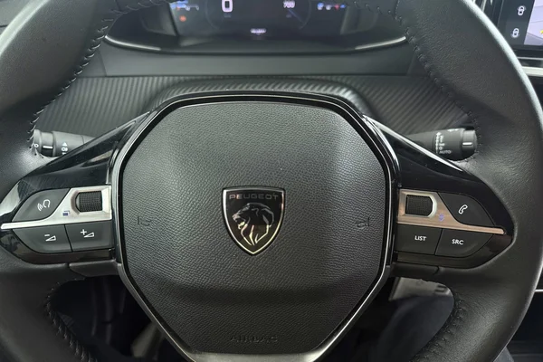Peugeot 208 (2025) — foto 5 van 35