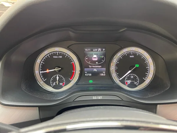 SKODA Kodiaq (2022) — foto 6 van 24